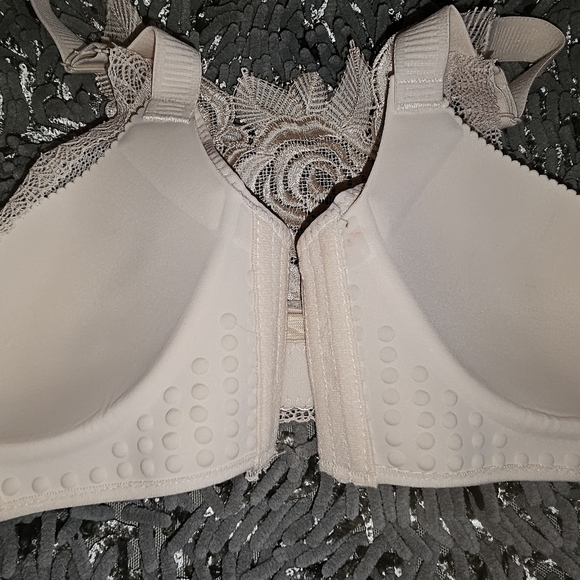 Floral Secrets - Comfort Rose Bra - Size 32A - NWOT - Nude Color - Picture 9 of 12